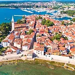 Nora Mit Terrasse By Interhome * Bužinija